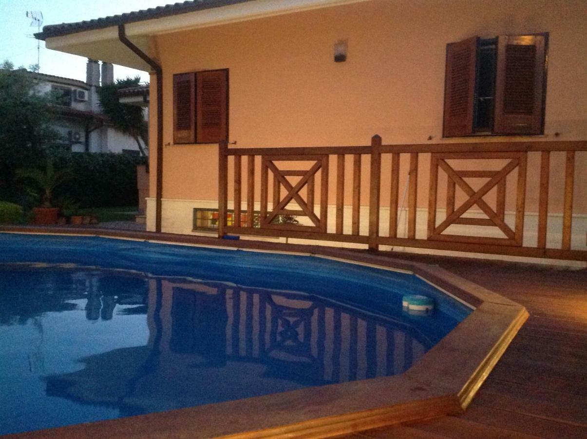 Villa Nevada -20 Min Da Roma Ladispoli Exterior photo